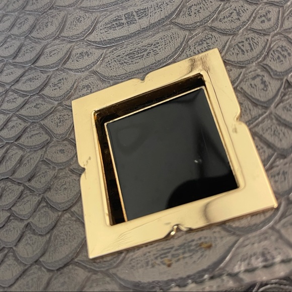 Urban Expressions Grey & Gold Crossbody Purse Clutch with Chain Faux Alligator - Picture 6 of 11